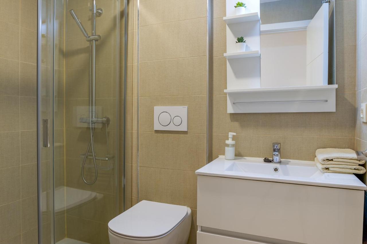 Atlantis Luxury Apartment Tarifa- Views, Parking, Wifi, Aircon, Swimming Pool Kültér fotó