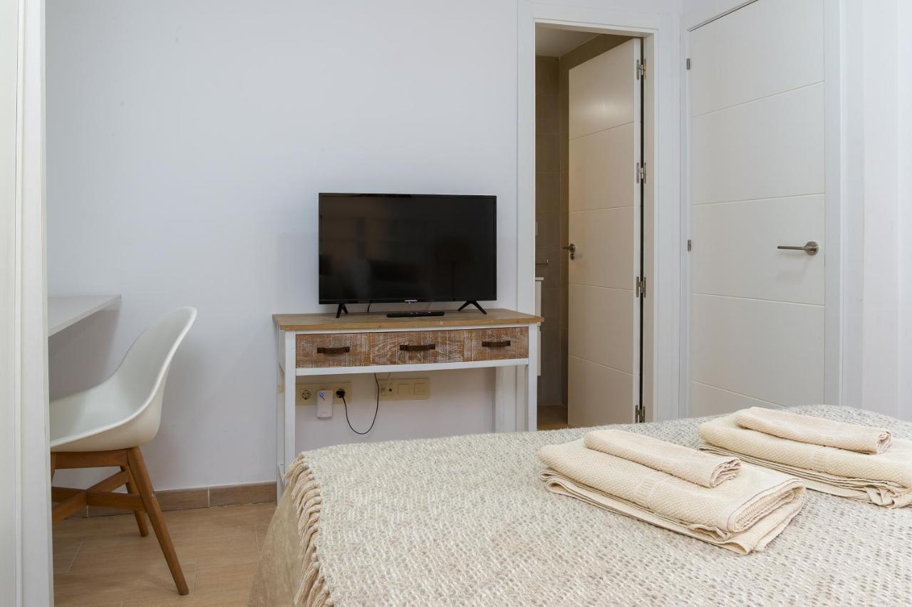 Atlantis Luxury Apartment Tarifa- Views, Parking, Wifi, Aircon, Swimming Pool Kültér fotó
